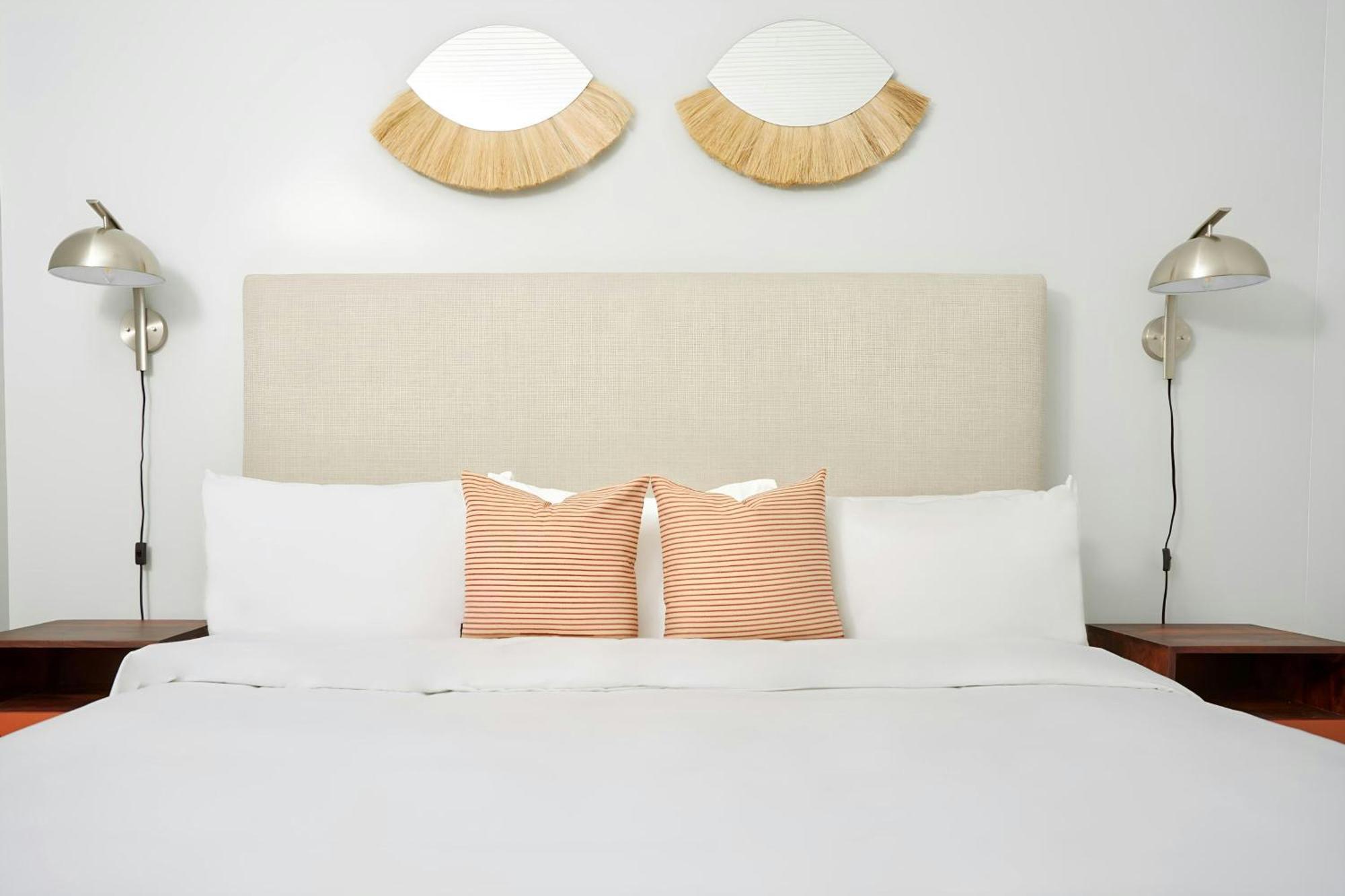 ניו אורלינס Sonder By Marriott Bonvoy The Vitascope Apartments French Quarter מראה חיצוני תמונה